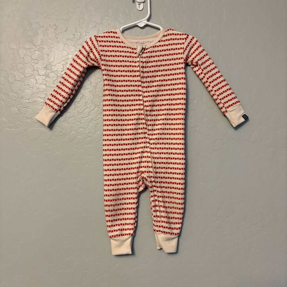 Modern moments gerber cream and red heart print romper one piece 12 months